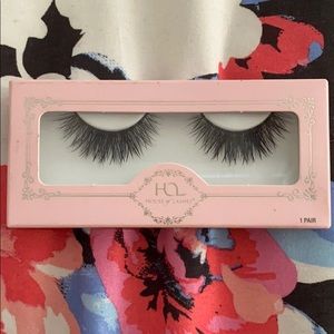 false eyelashes
